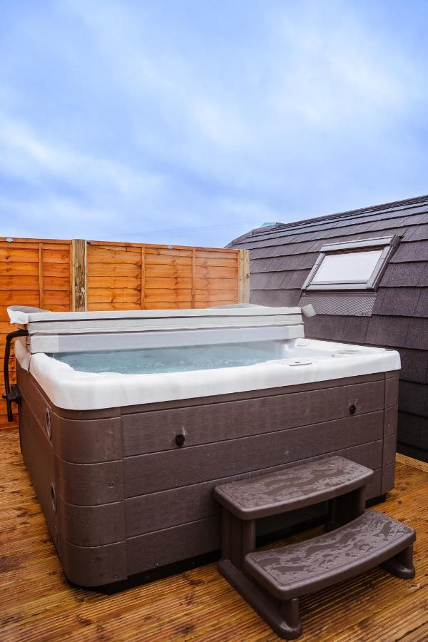 Fulshaw Mill Holidays Lodge
